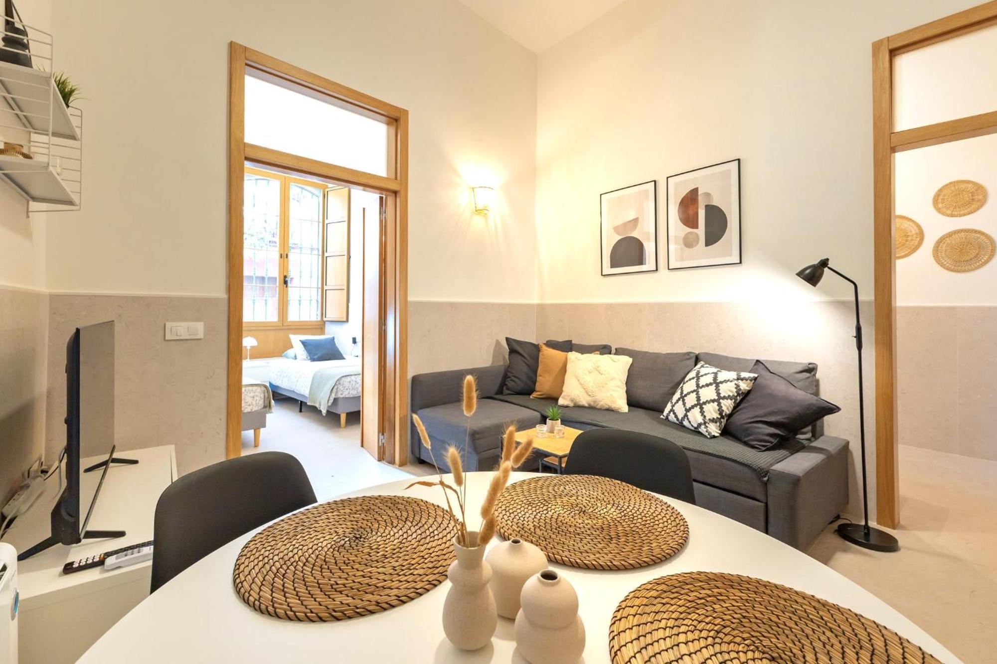 Modern Spacious Of Apartment