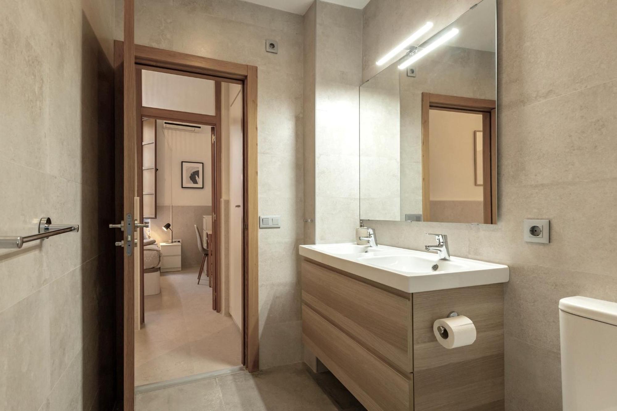 Modern Spacious Of * Seville