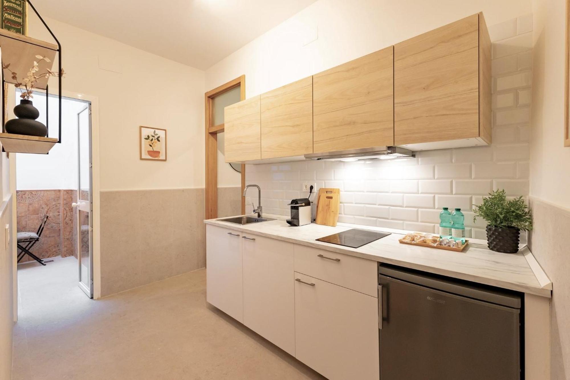 Modern Spacious Of Apartment